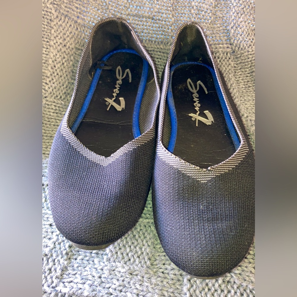 Seven7 Black Flats with Blue Trim
